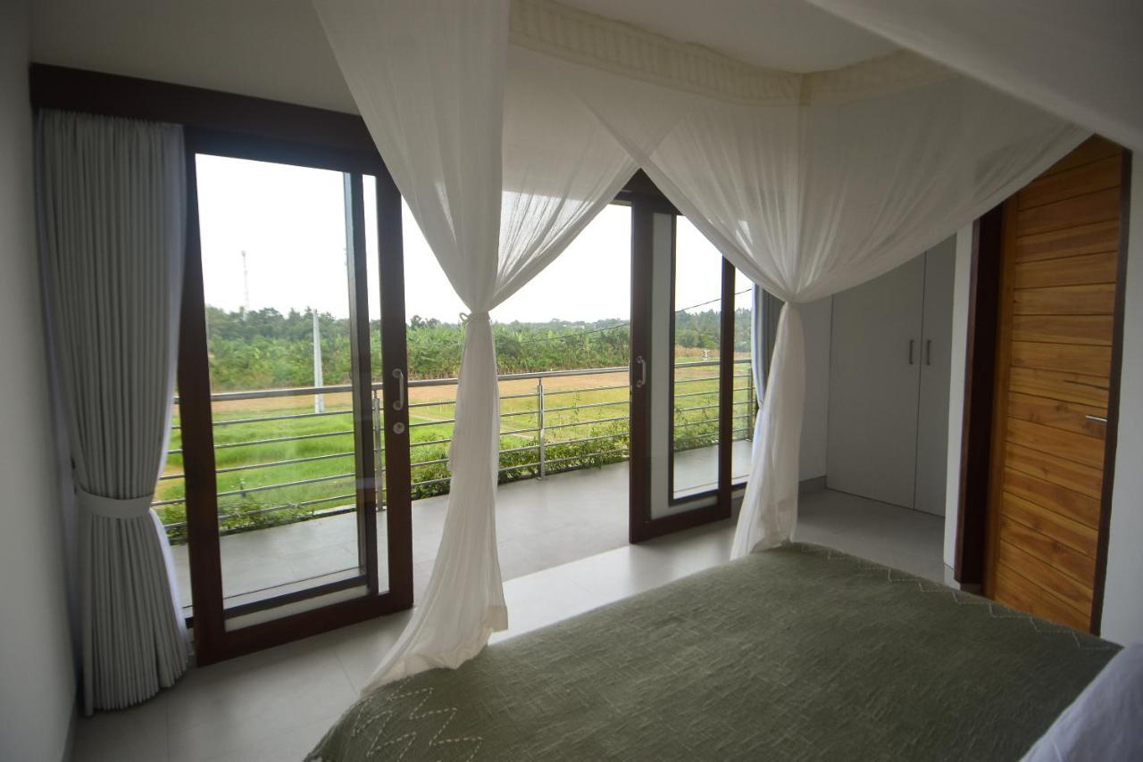 Airsatang Three Palms Surf & Stay Medewi المظهر الخارجي الصورة
