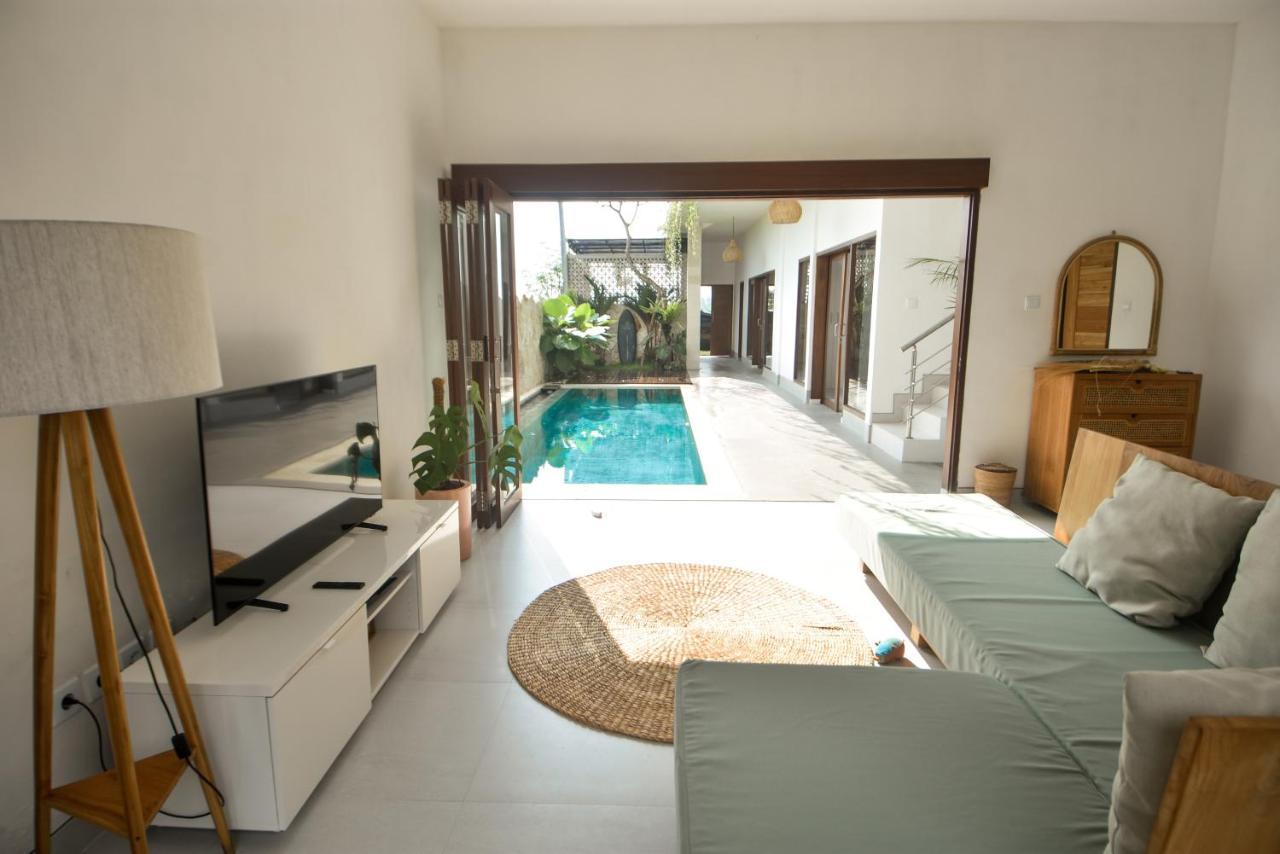 Airsatang Three Palms Surf & Stay Medewi المظهر الخارجي الصورة
