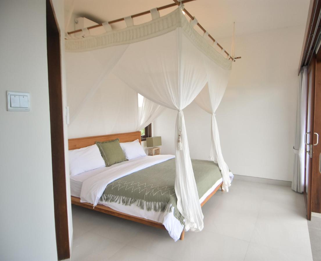 Airsatang Three Palms Surf & Stay Medewi المظهر الخارجي الصورة