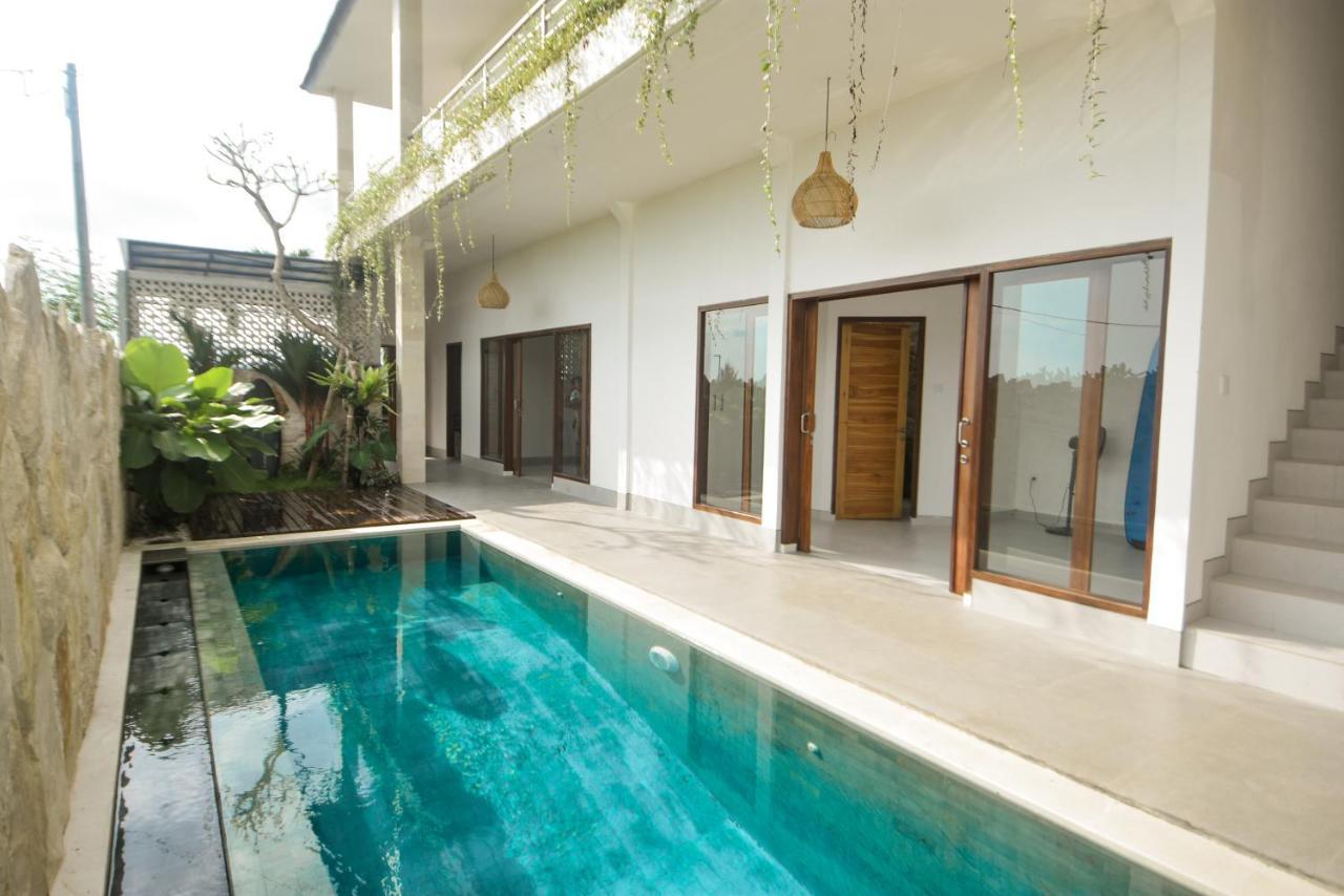 Airsatang Three Palms Surf & Stay Medewi المظهر الخارجي الصورة