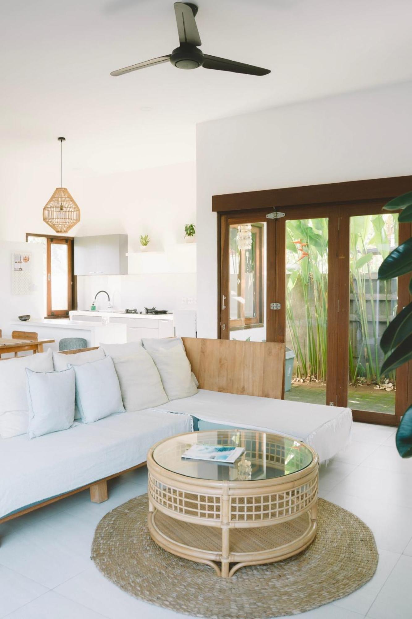 Airsatang Three Palms Surf & Stay Medewi المظهر الخارجي الصورة