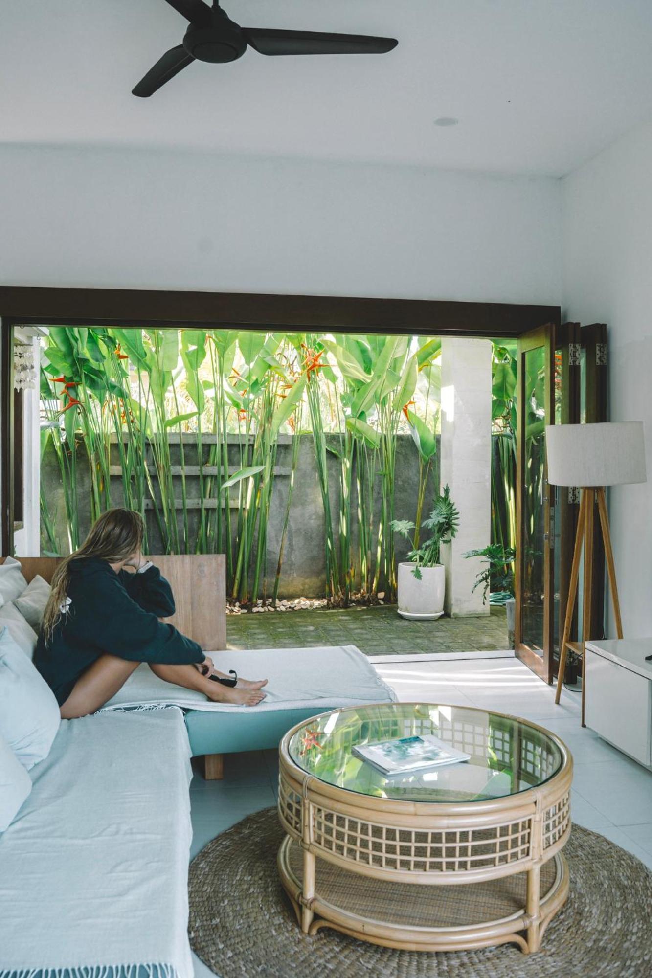 Airsatang Three Palms Surf & Stay Medewi المظهر الخارجي الصورة